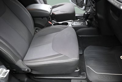 2013 Jeep Wrangler Sahara