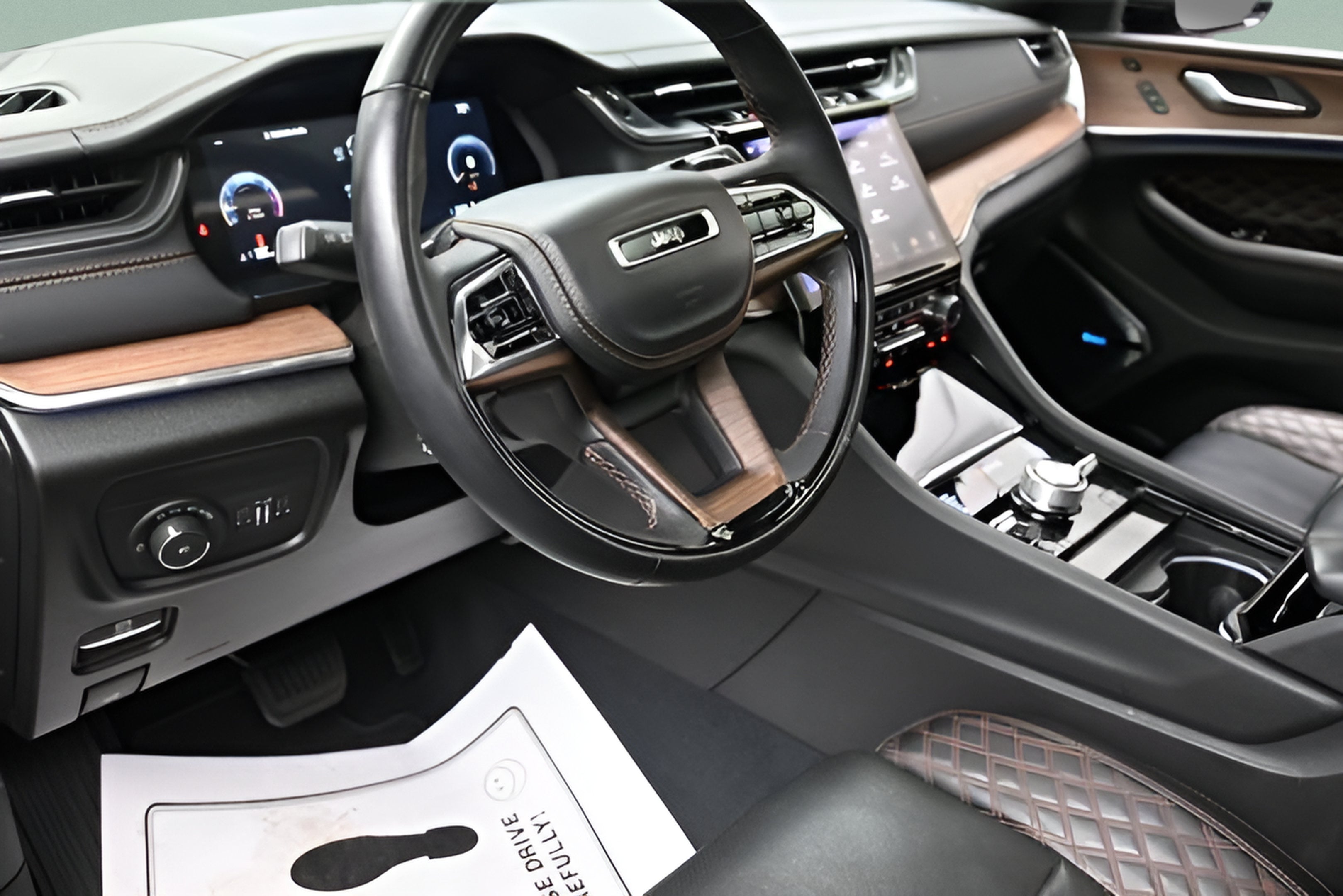 2023 Jeep Grand Cherokee L Summit