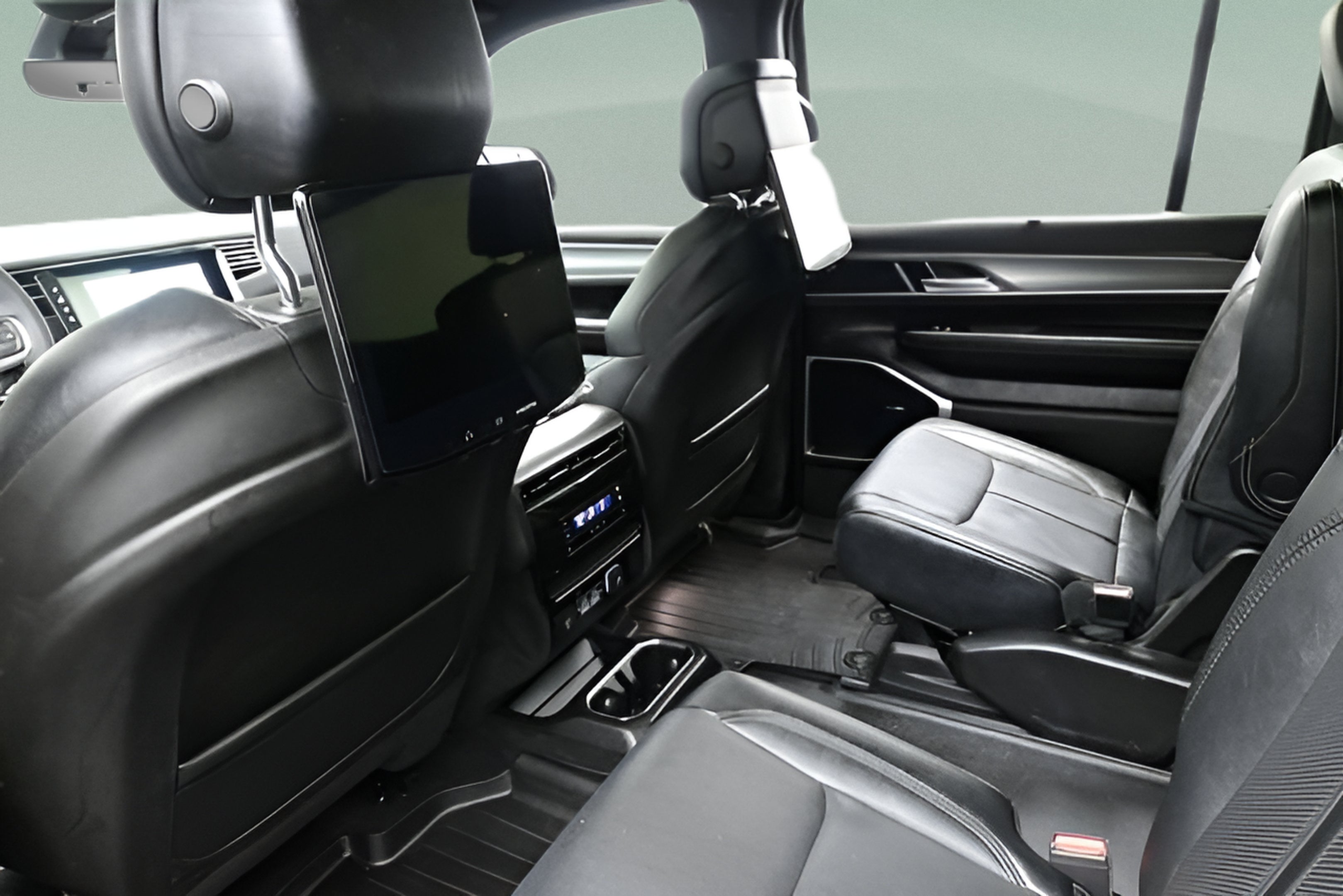 2023 Jeep Wagoneer Series II