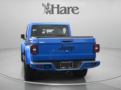 2022 Jeep Gladiator Overland