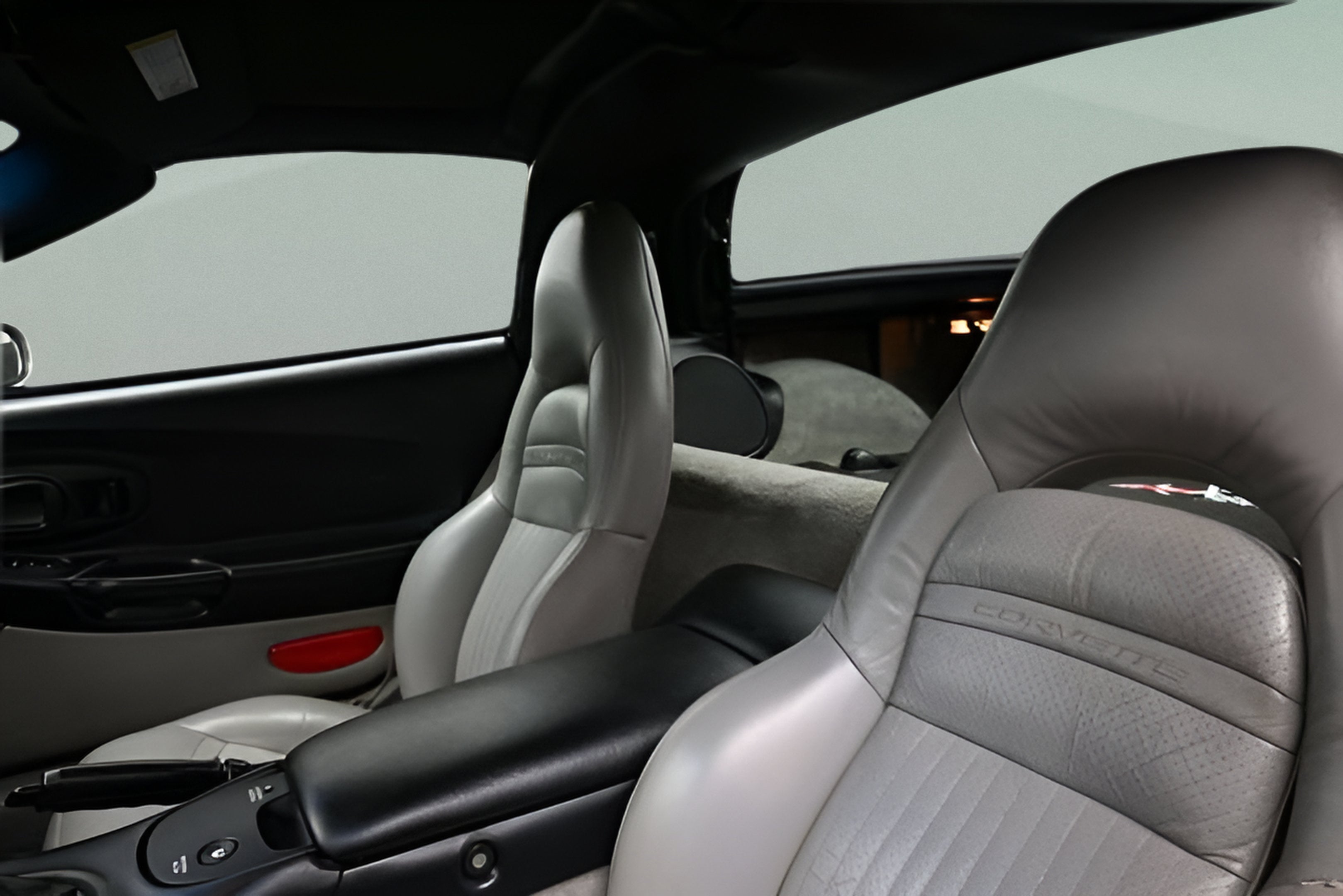 2004 Chevrolet Corvette Base