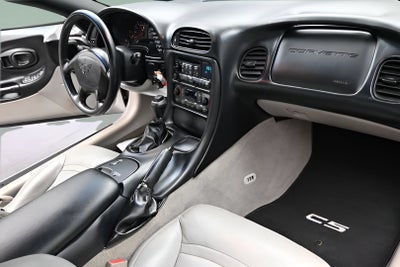 2004 Chevrolet Corvette Base