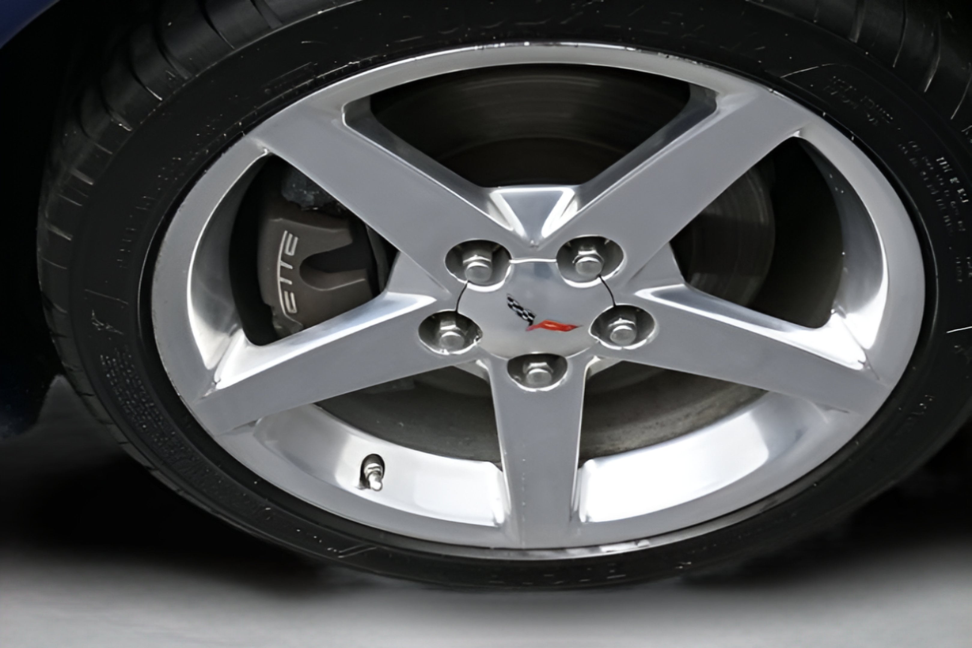 2005 Chevrolet Corvette Base