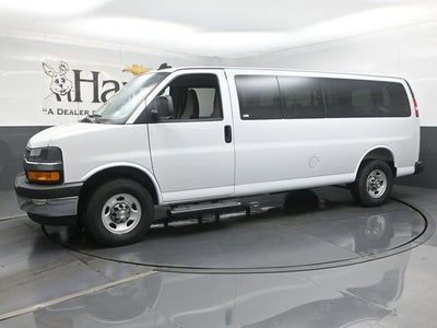 2025 Chevrolet Express 3500 LT Passenger