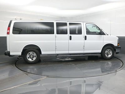 2025 Chevrolet Express 3500 LT Passenger