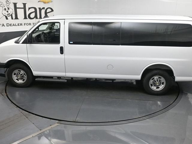 2025 Chevrolet Express 3500 LT Passenger