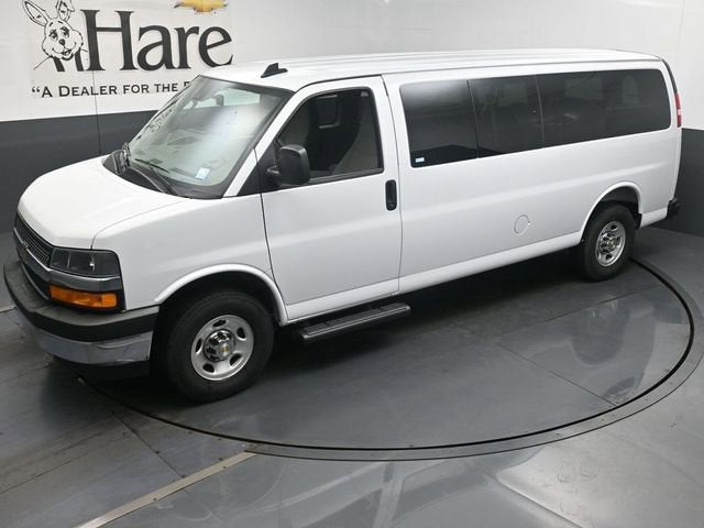 2025 Chevrolet Express 3500 LT Passenger