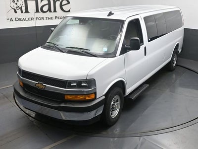 2025 Chevrolet Express 3500 LT Passenger