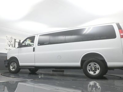 2025 Chevrolet Express 3500 LT Passenger