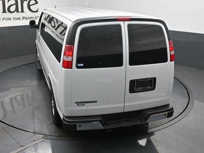 2025 Chevrolet Express 3500 LT Passenger