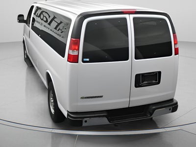 2025 Chevrolet Express 3500 LT Passenger