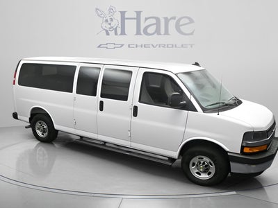2025 Chevrolet Express 3500 LT Passenger