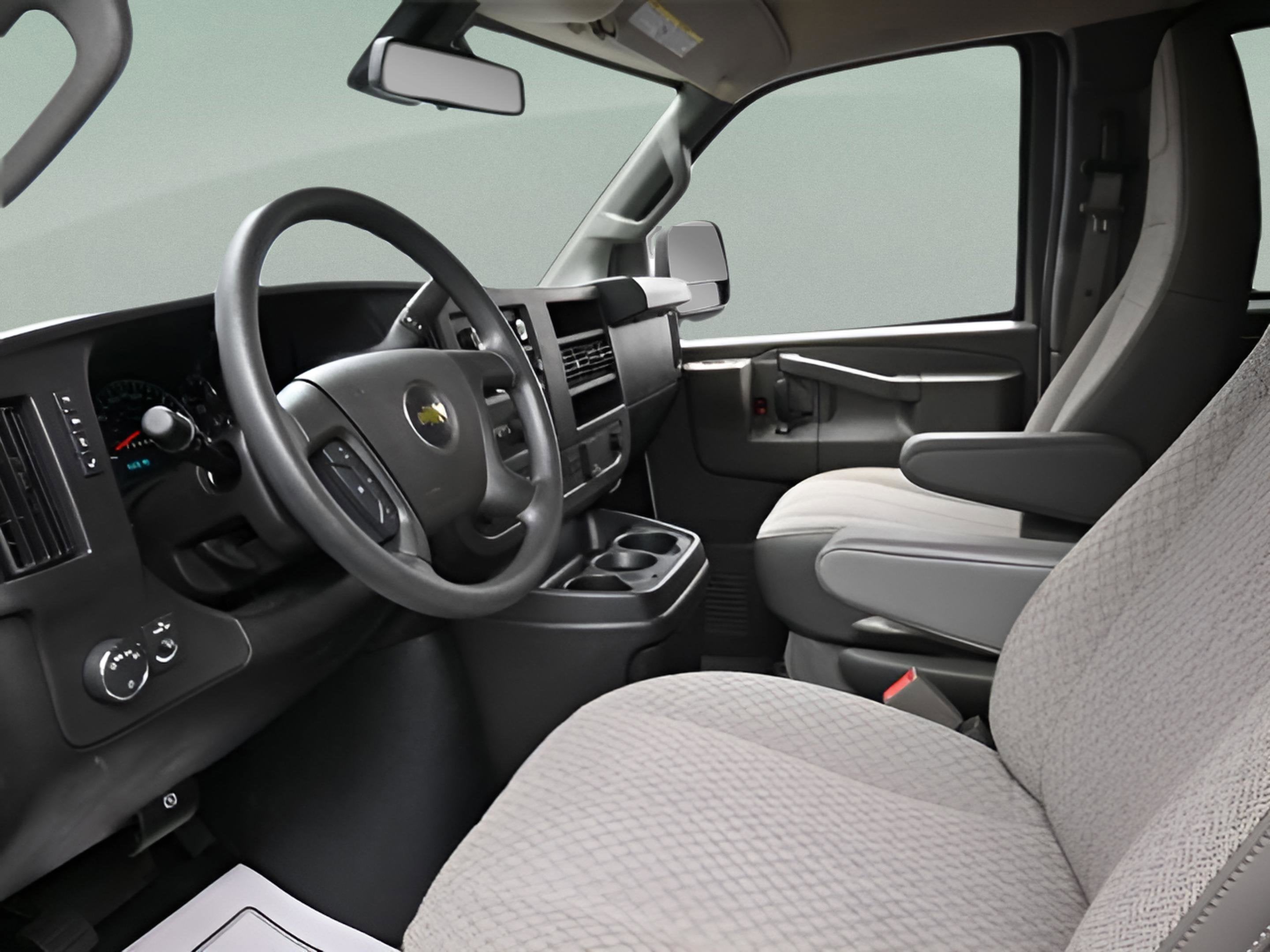 2025 Chevrolet Express 3500 LT Passenger