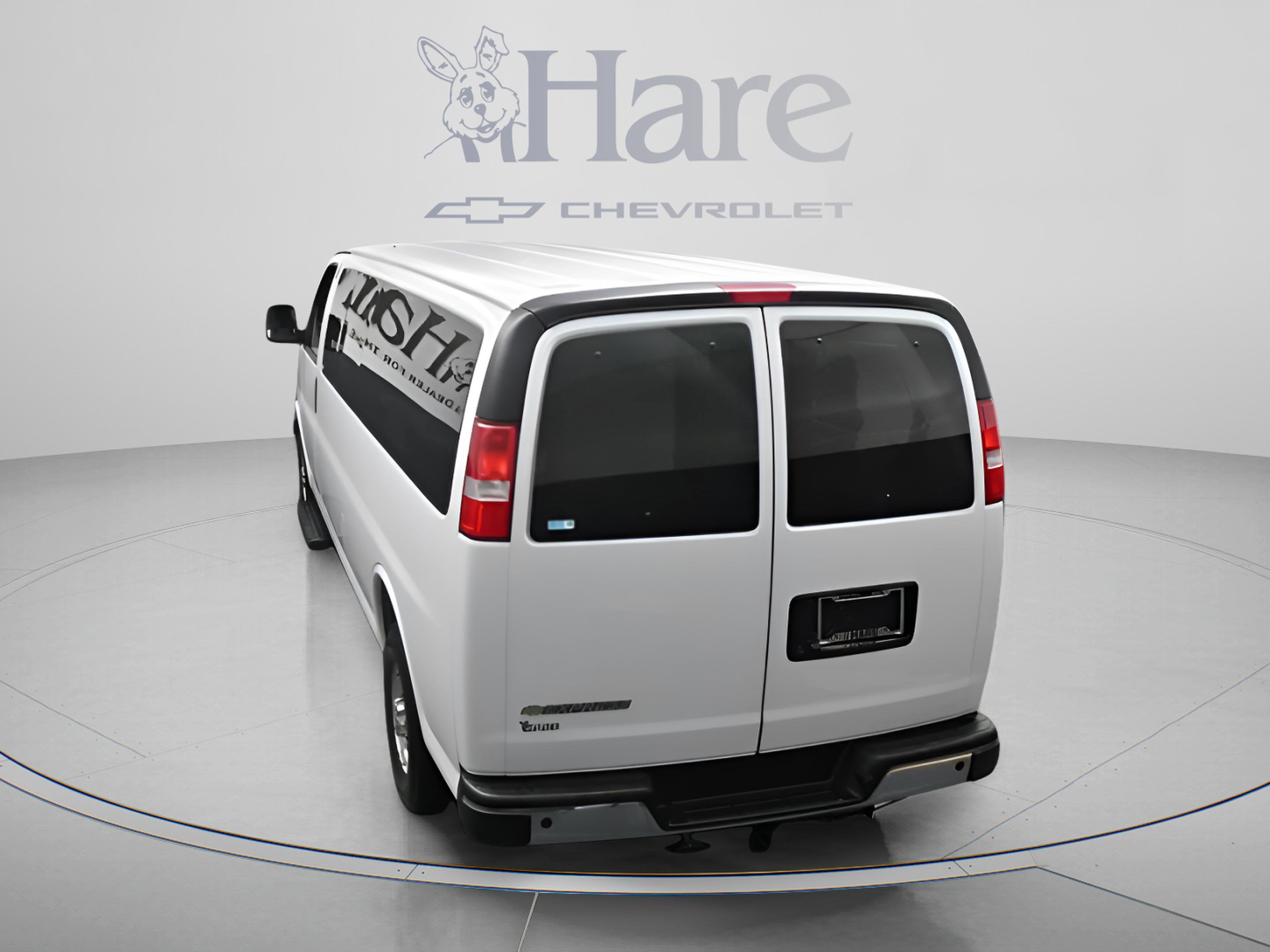 2025 Chevrolet Express 3500 LT Passenger