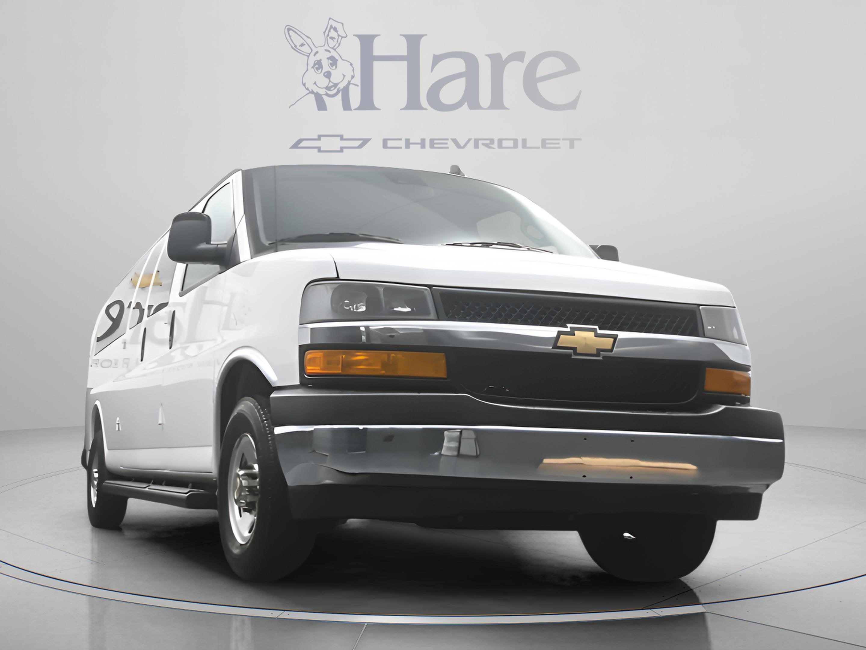 2025 Chevrolet Express 3500 LT Passenger