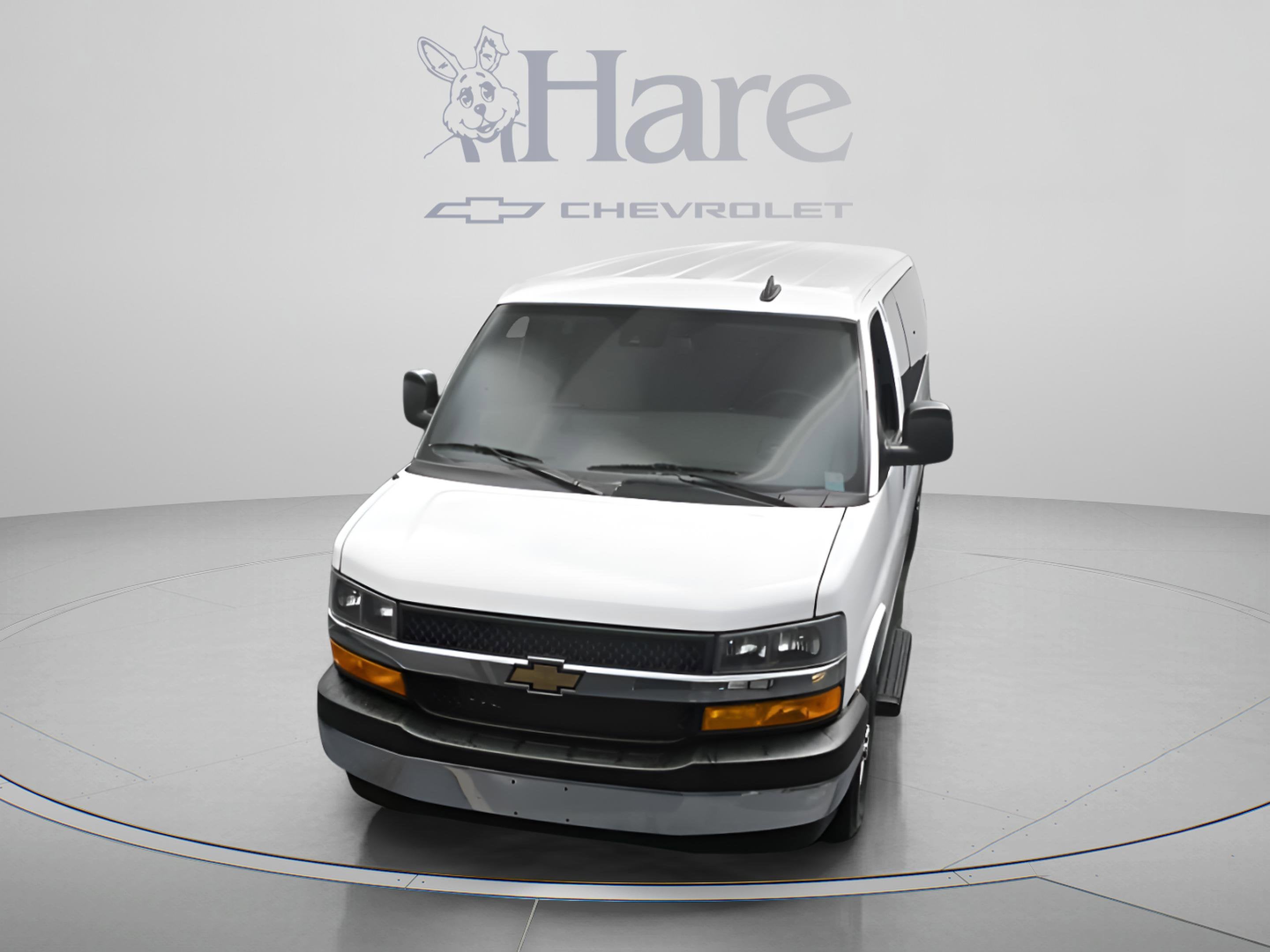 2025 Chevrolet Express 3500 LT Passenger
