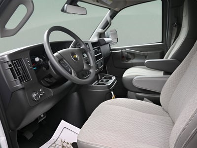 2025 Chevrolet Express 3500 LT Passenger