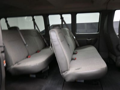 2025 Chevrolet Express 3500 LT Passenger