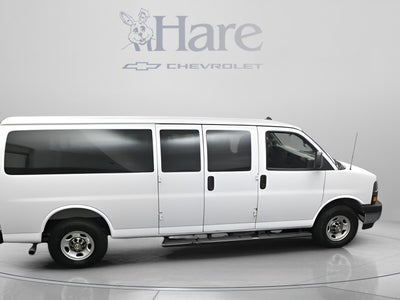 2025 Chevrolet Express 3500 LT Passenger