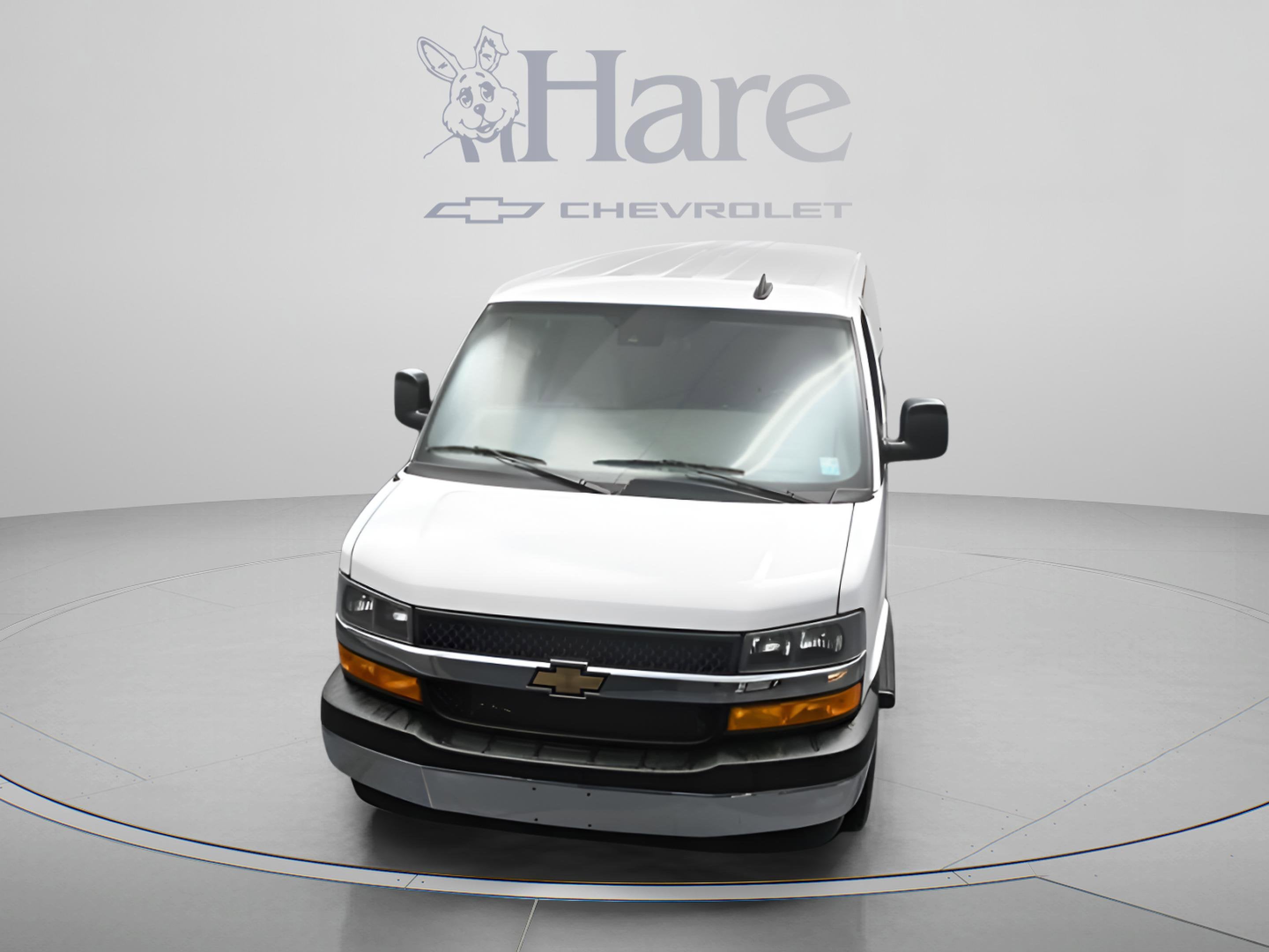 2025 Chevrolet Express 3500 LT Passenger