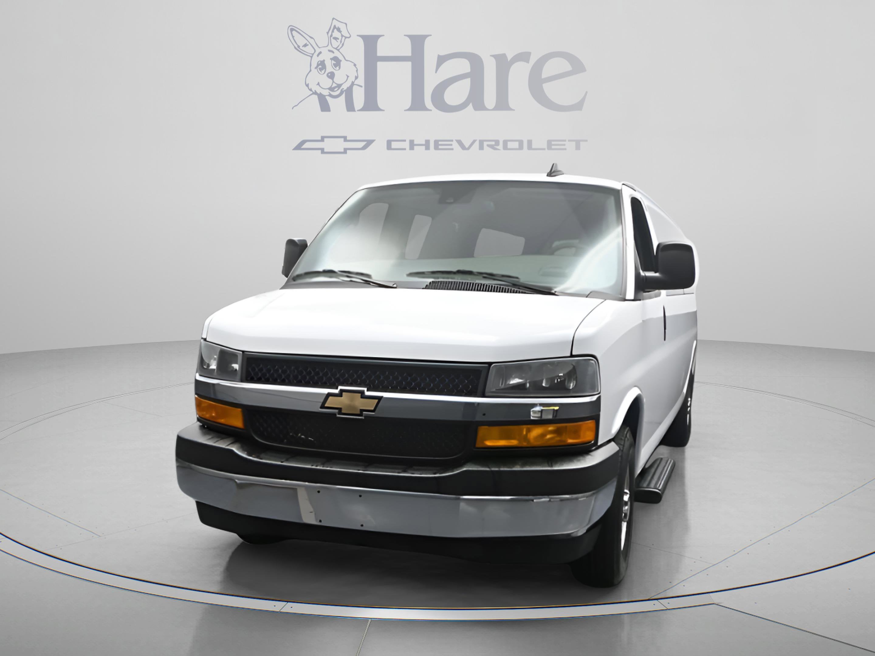 2025 Chevrolet Express 3500 LT Passenger