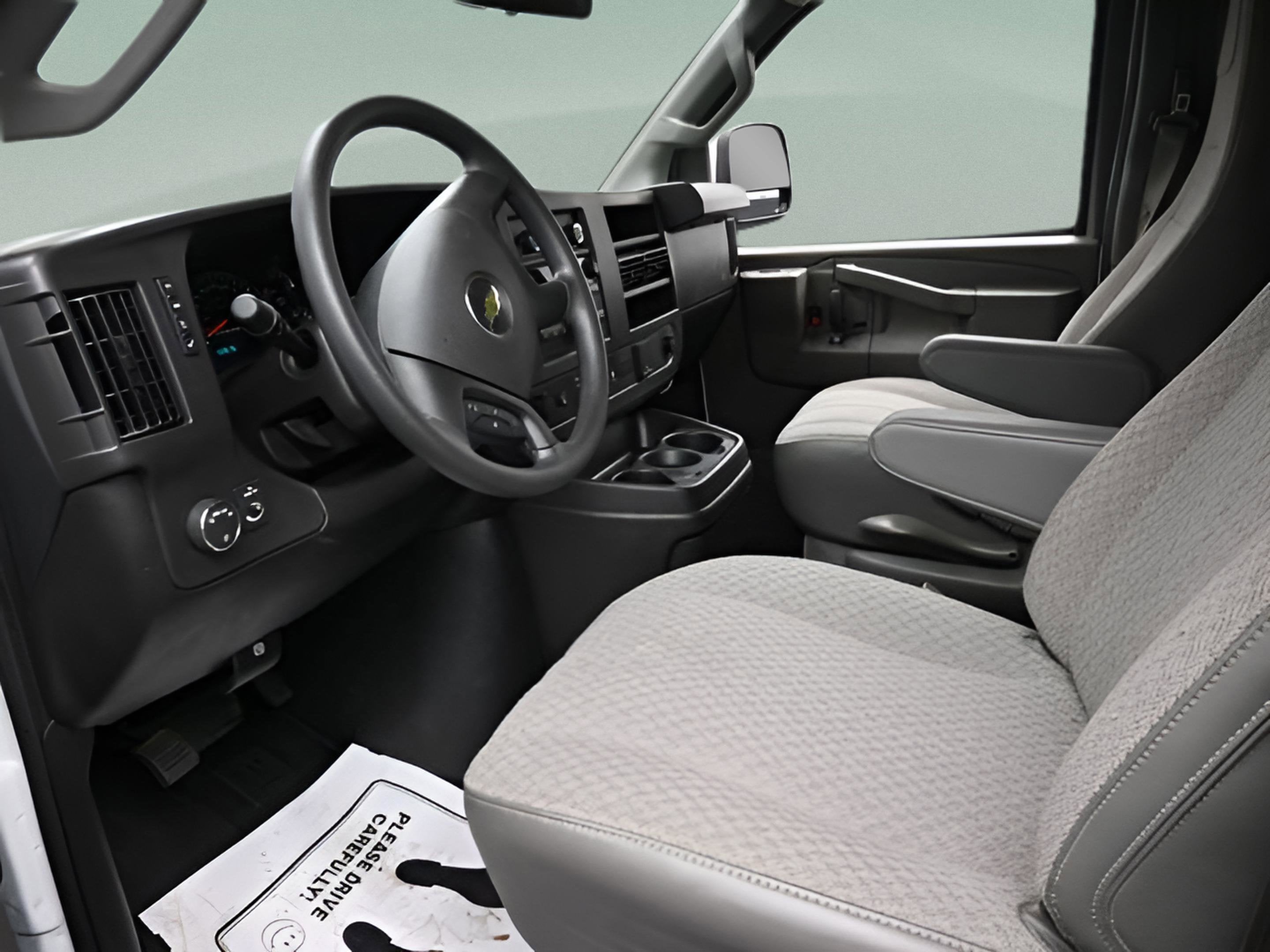 2025 Chevrolet Express 3500 LT Passenger