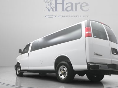2025 Chevrolet Express 3500 LT Passenger