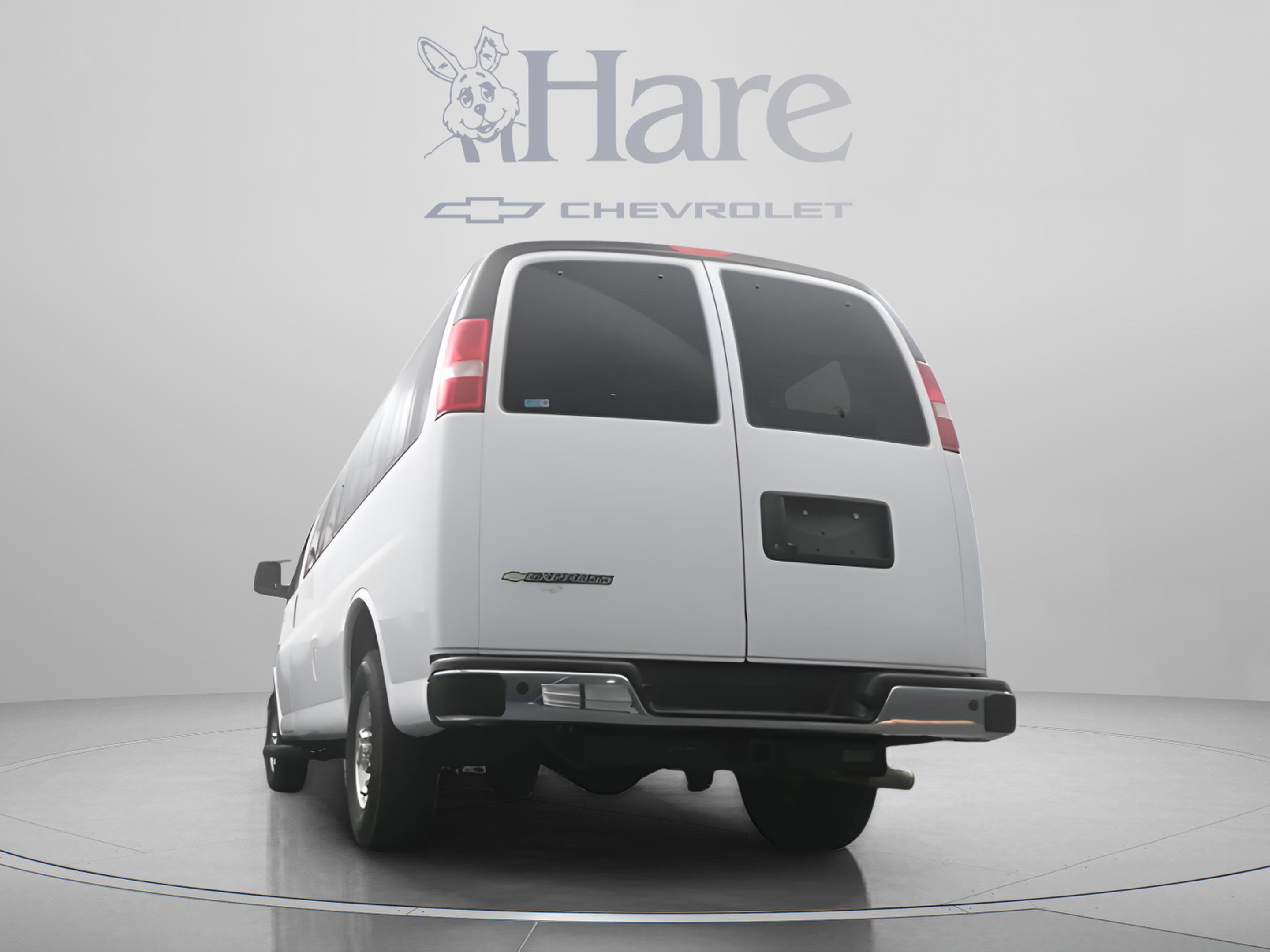 2025 Chevrolet Express 3500 LT Passenger