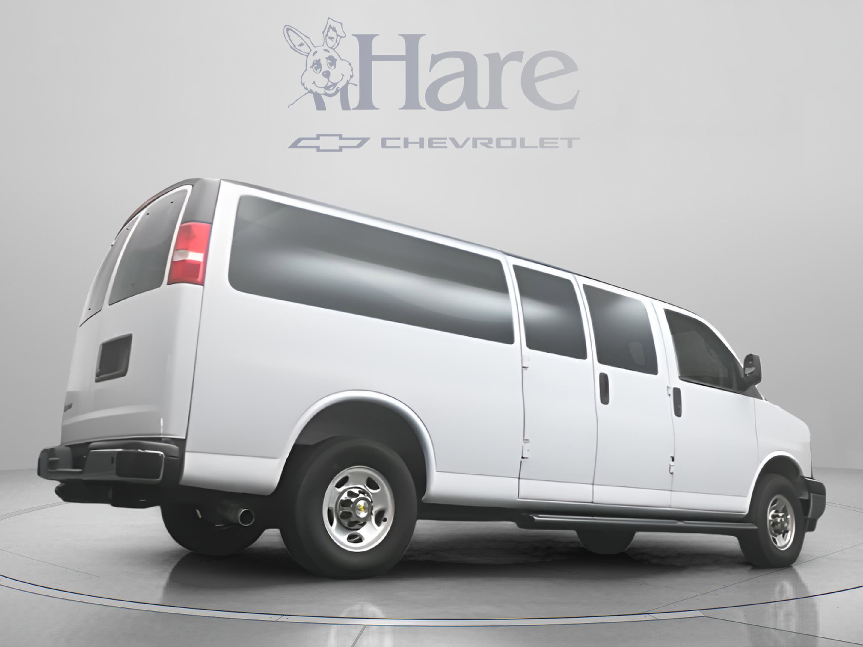 2025 Chevrolet Express 3500 LT Passenger