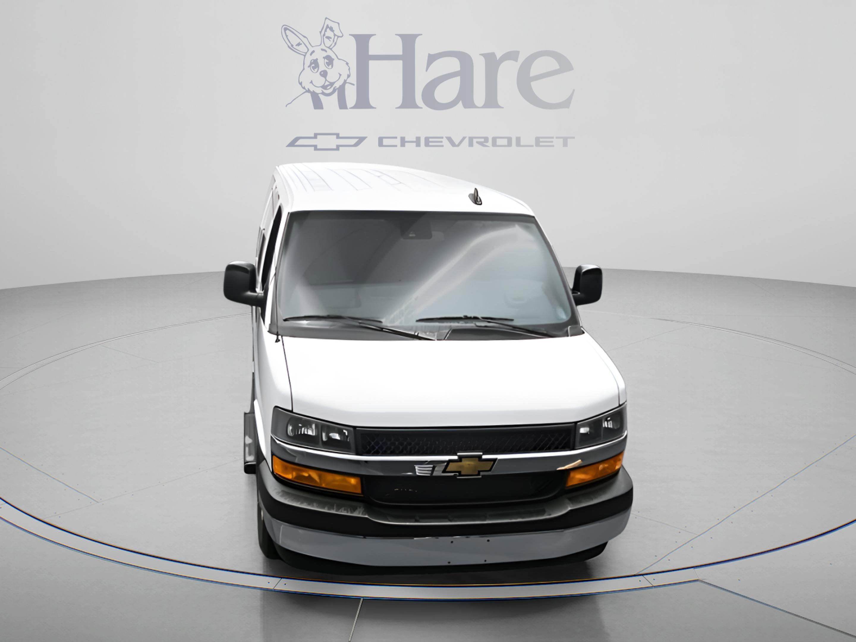 2025 Chevrolet Express 3500 LT Passenger