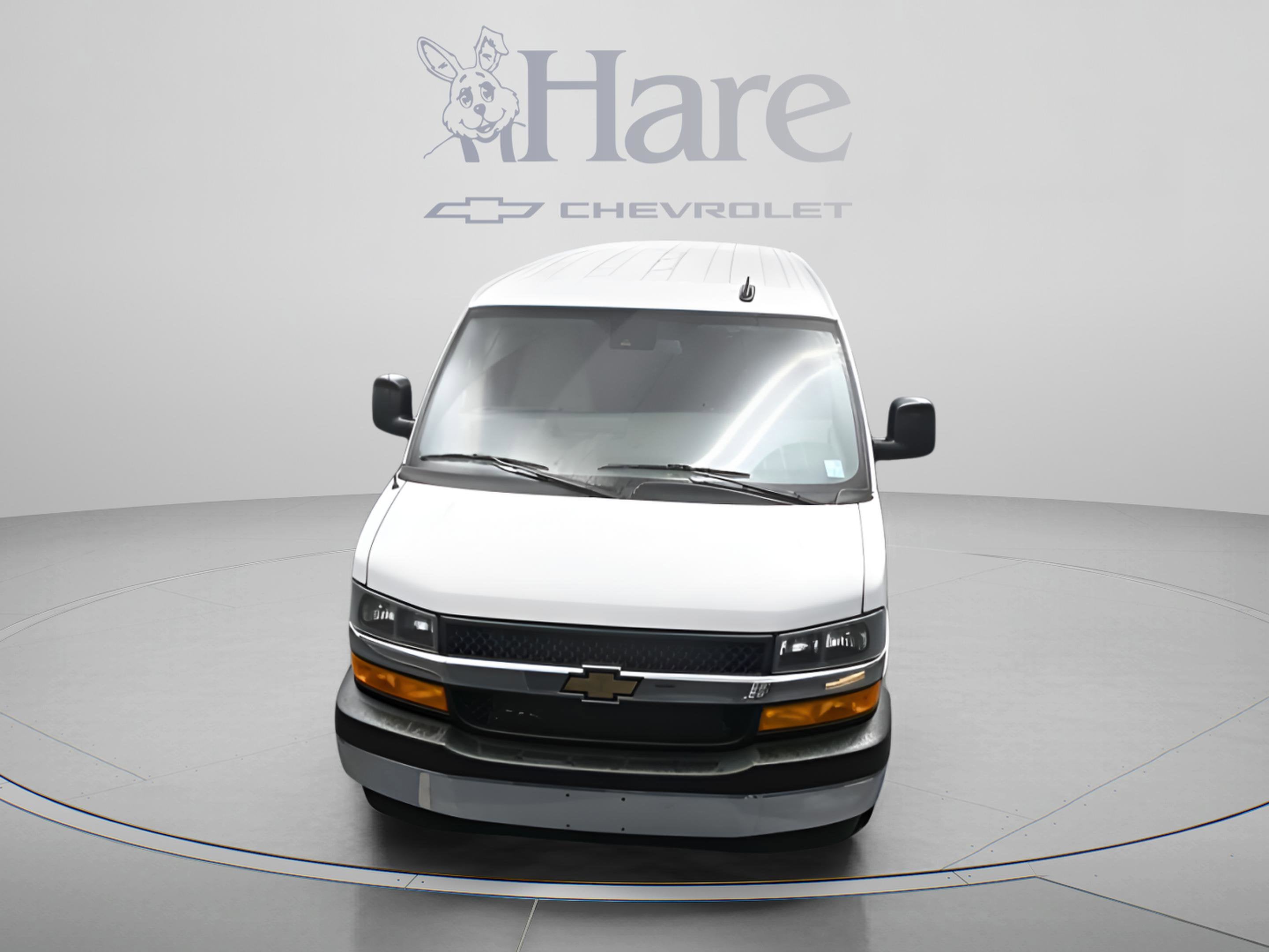 2025 Chevrolet Express 3500 LT Passenger