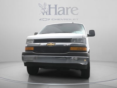 2025 Chevrolet Express 3500 LT Passenger
