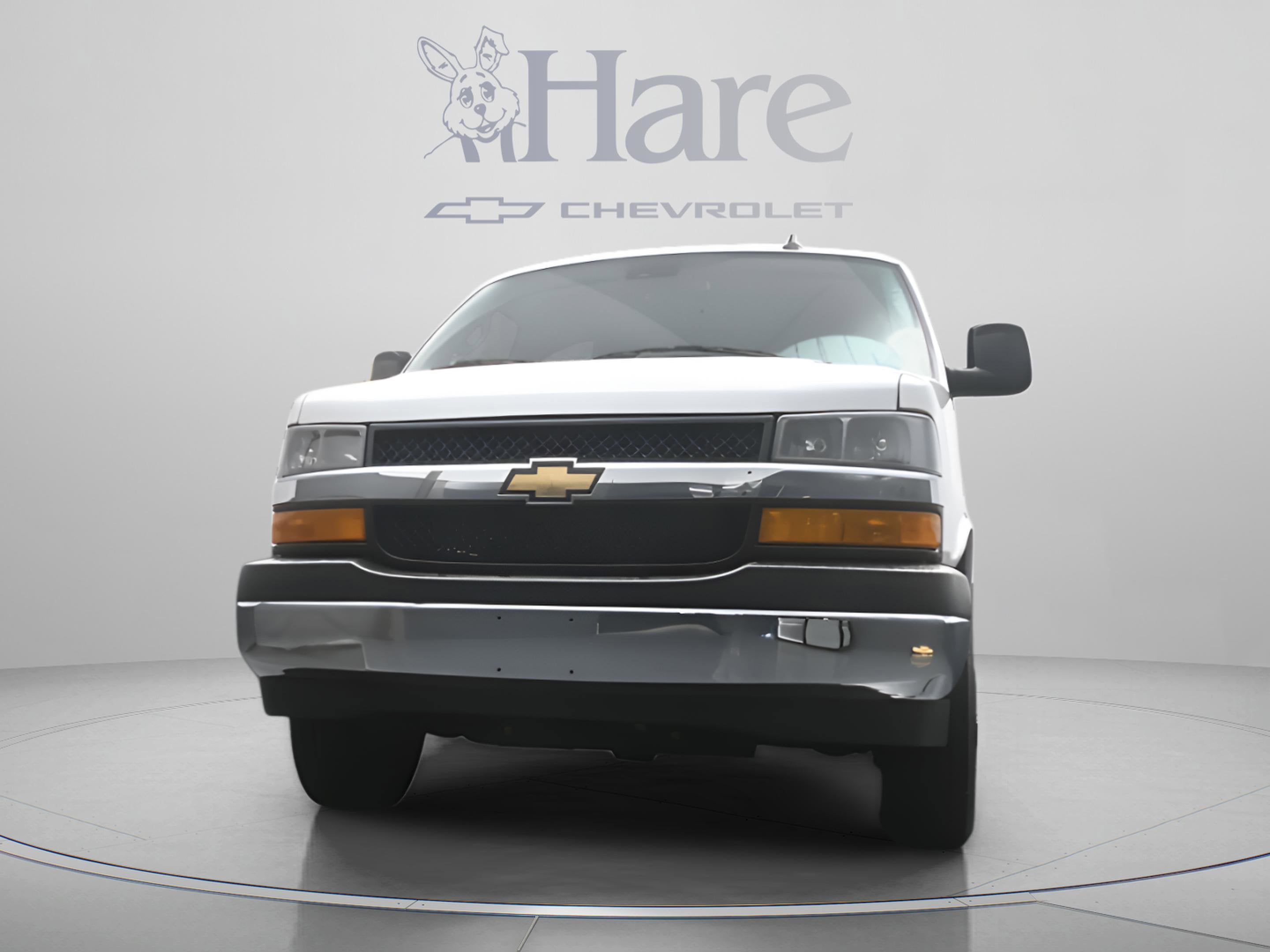 2025 Chevrolet Express 3500 LT Passenger