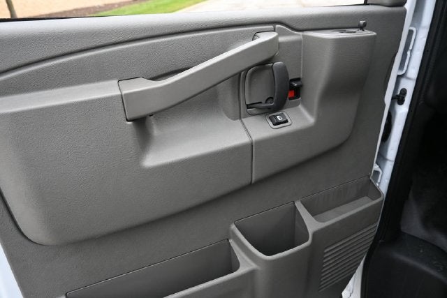 2026 Chevrolet Express 3500 Work Van Cutaway