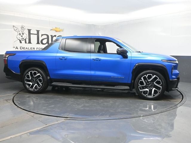 2025 Chevrolet Silverado EV RST