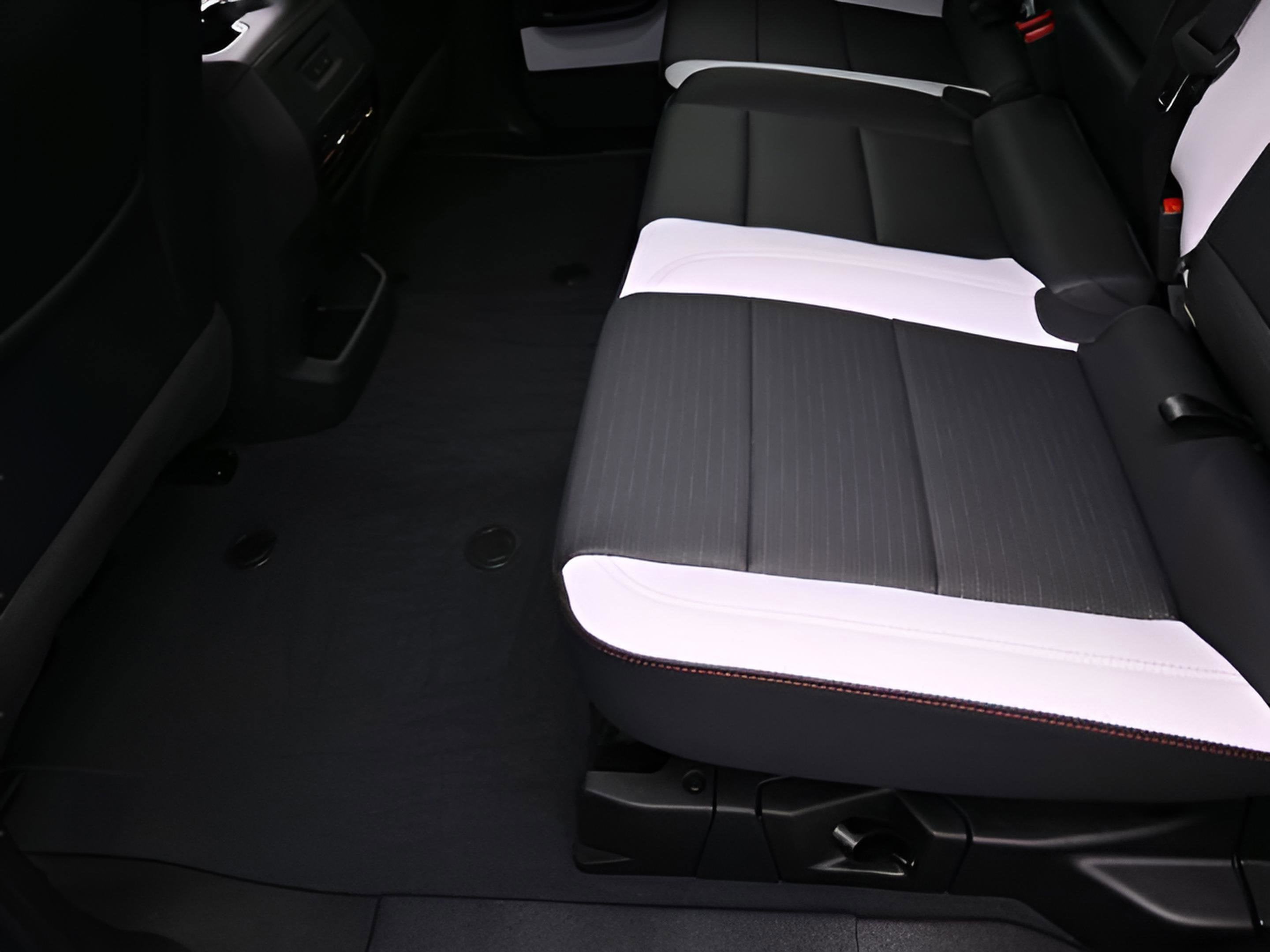 2025 Chevrolet Silverado EV RST