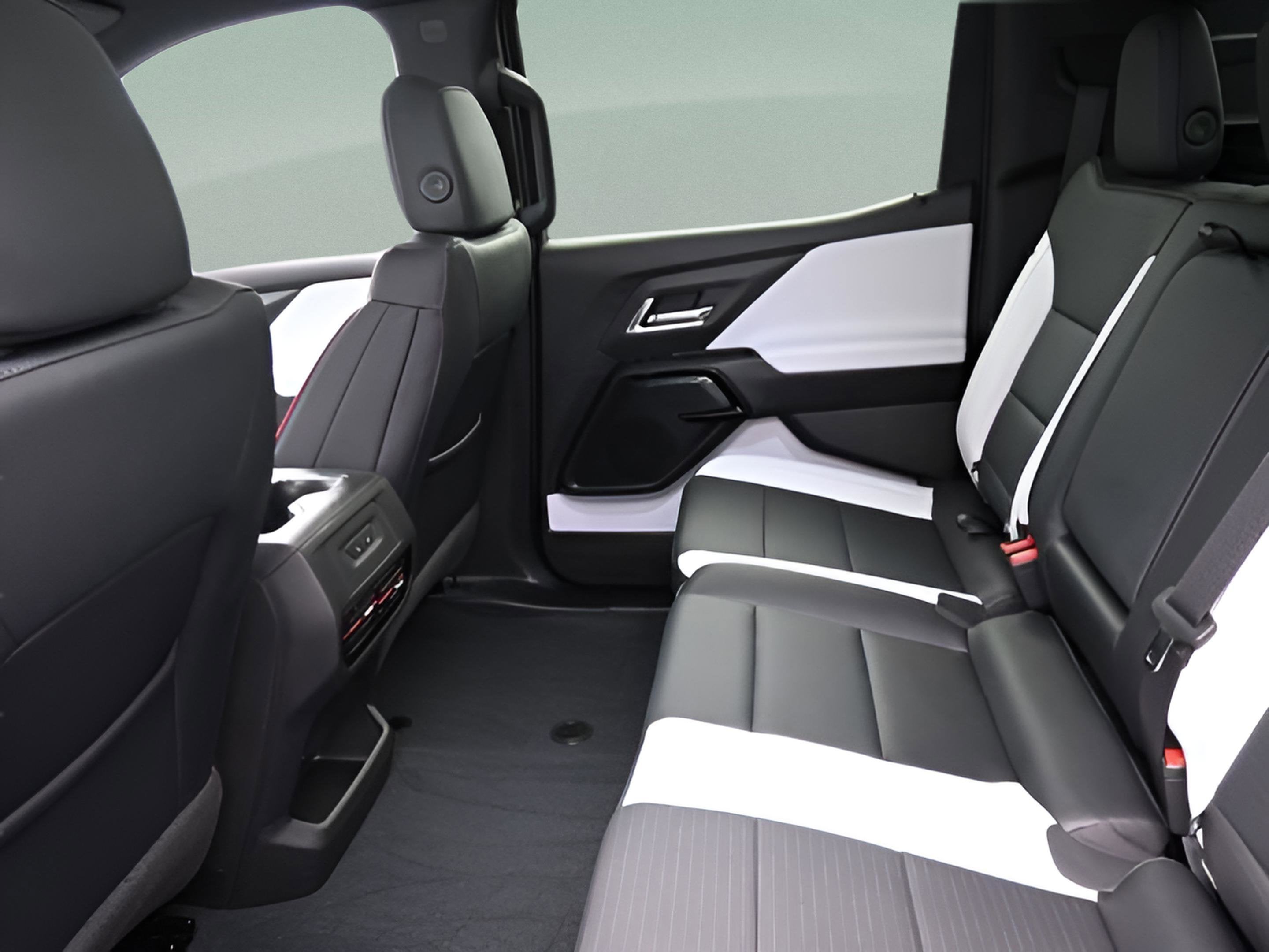 2025 Chevrolet Silverado EV RST