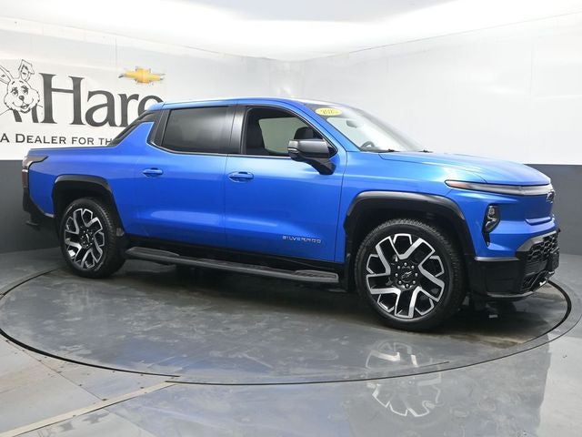 2025 Chevrolet Silverado EV RST
