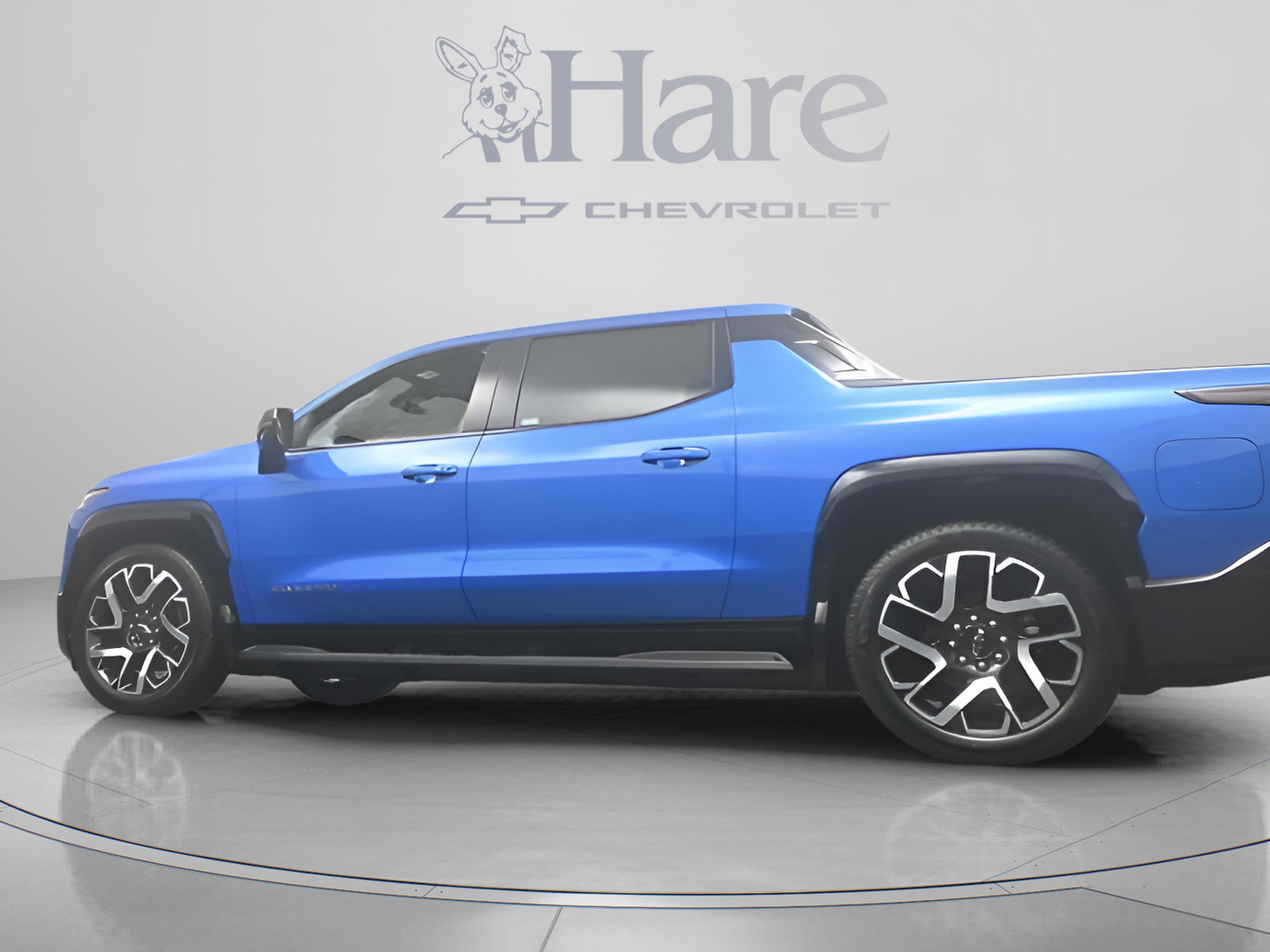 2025 Chevrolet Silverado EV RST