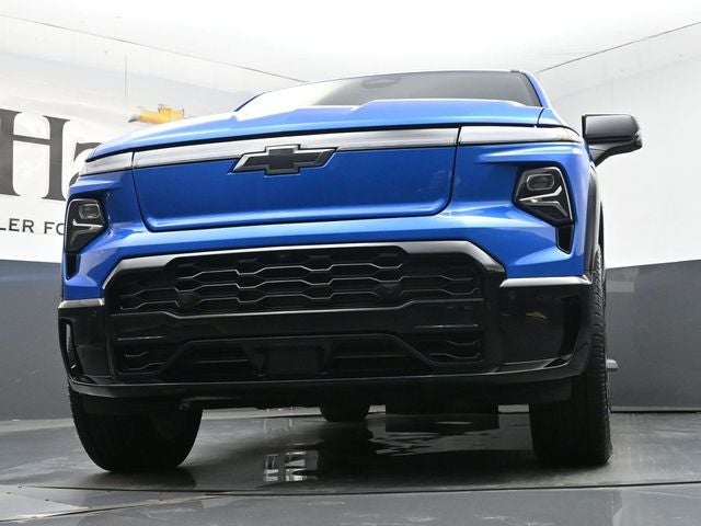 2025 Chevrolet Silverado EV RST