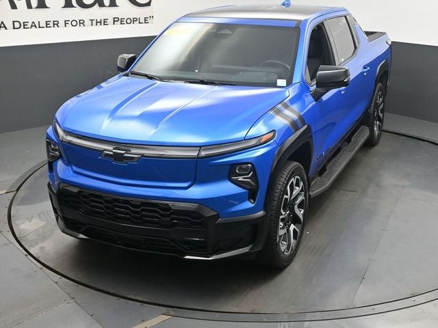 2025 Chevrolet Silverado EV RST