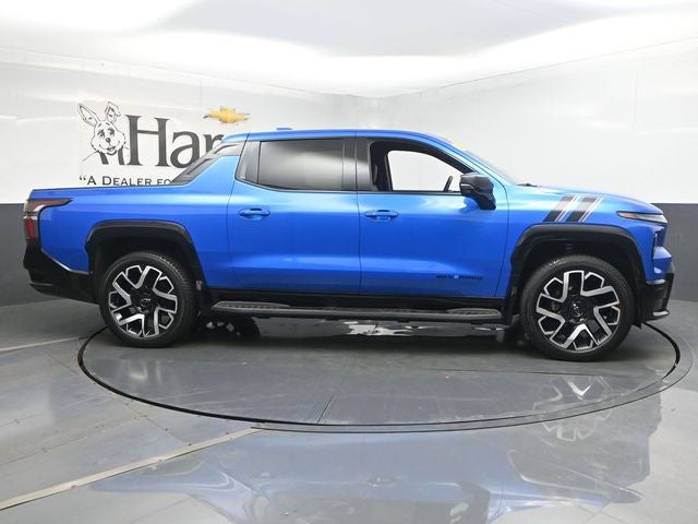 2025 Chevrolet Silverado EV RST