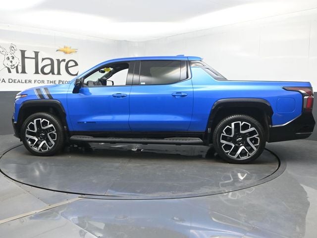 2025 Chevrolet Silverado EV RST