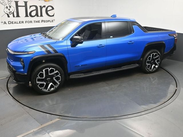 2025 Chevrolet Silverado EV RST
