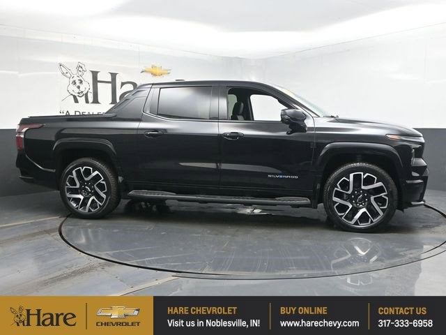 2024 Chevrolet Silverado EV RST