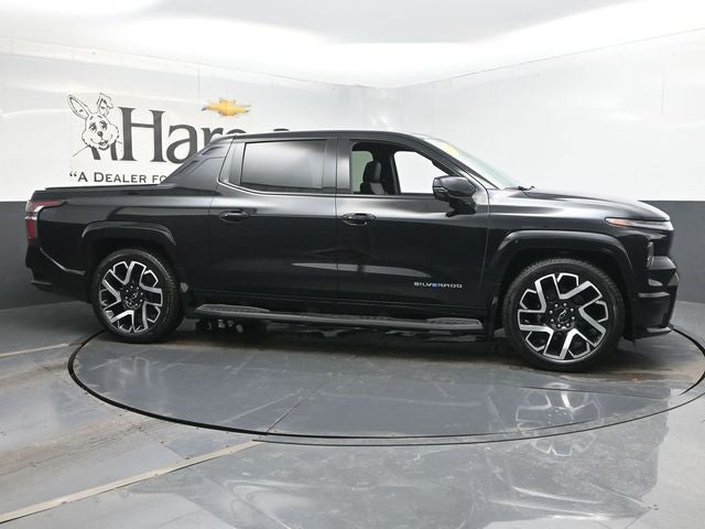 2024 Chevrolet Silverado EV RST