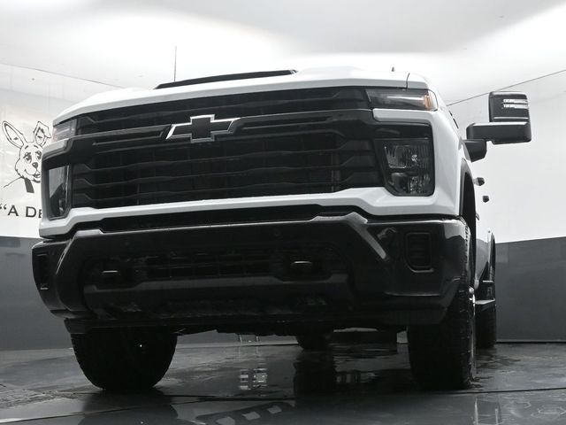 2026 Chevrolet Silverado 2500HD Custom