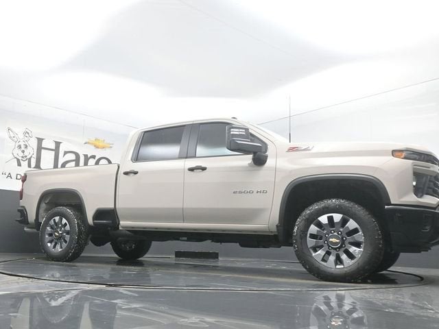 2026 Chevrolet Silverado 2500HD Custom