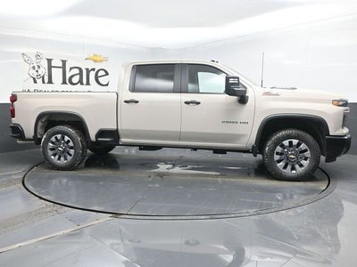 2026 Chevrolet Silverado 2500HD Custom