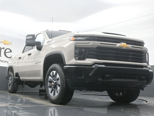 2026 Chevrolet Silverado 2500HD Custom